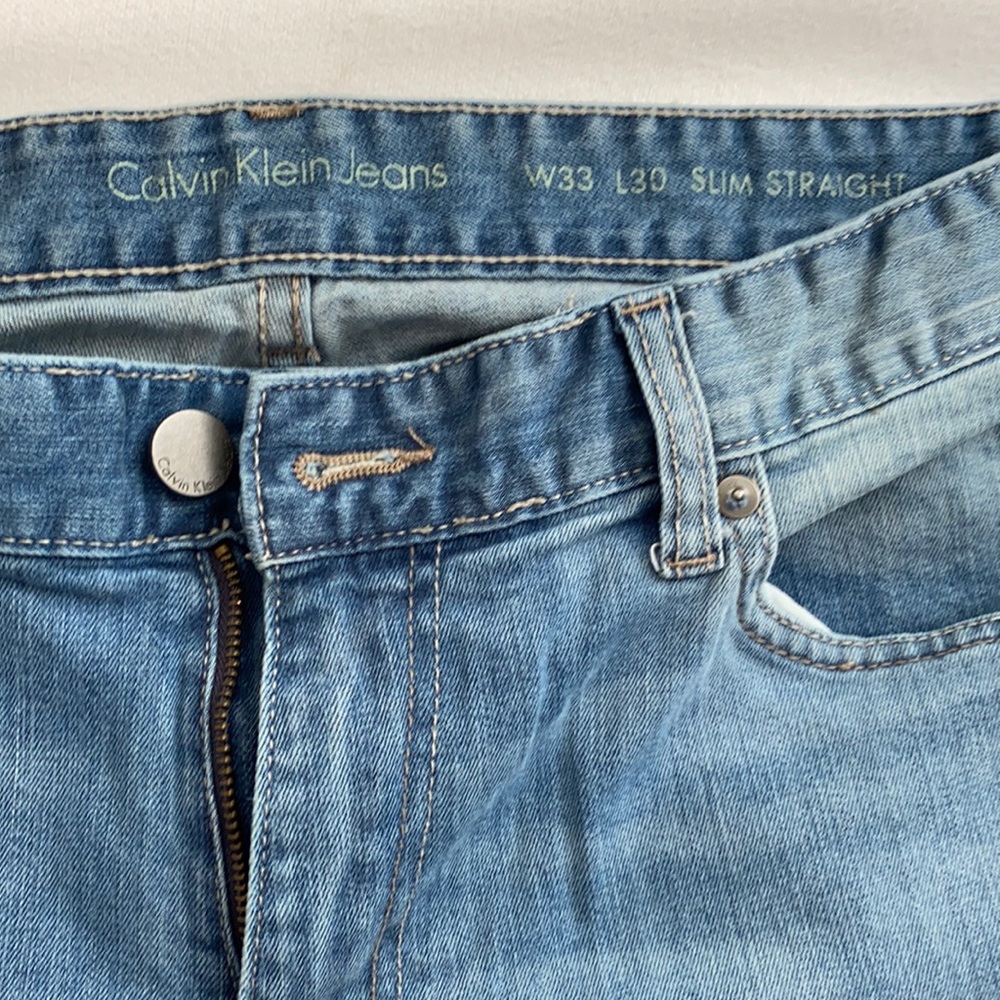 Calvin Klein Jeans. 33x30.  Slim Straight.  Like new; worn twice.